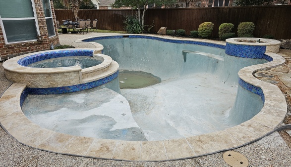 photo of pool coping and tile replacement by Executive Pool Service